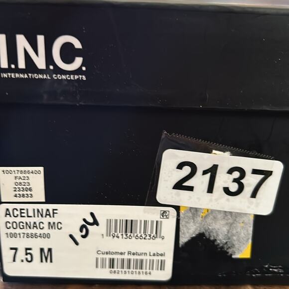 INC International Concepts Foldover Cuffed Lug Sole Ankle Boots NEW 7.5 - Picture 10 of 10